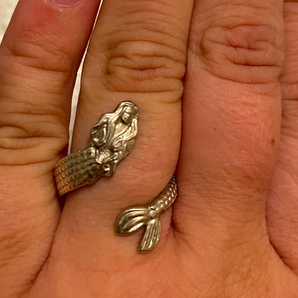Mermaid Ring - Picture 1 of 1